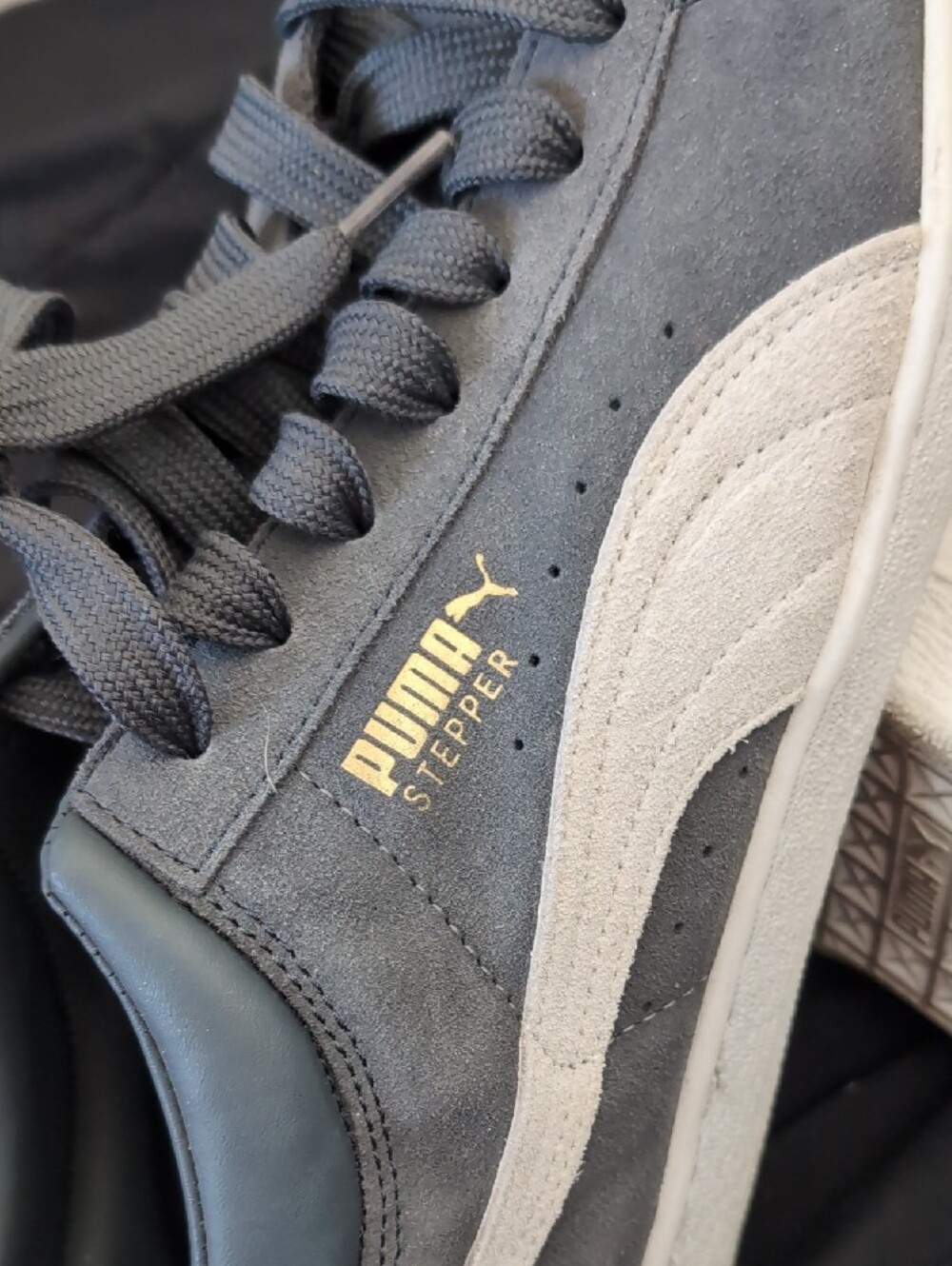 Puma Men's Slate Gray Suede Sneakers with White Rubber Soles - Picture 5 of 9